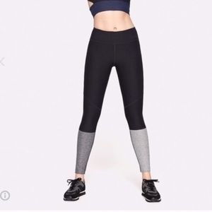 Outdoor Voices 7/8 Dipped Leggings